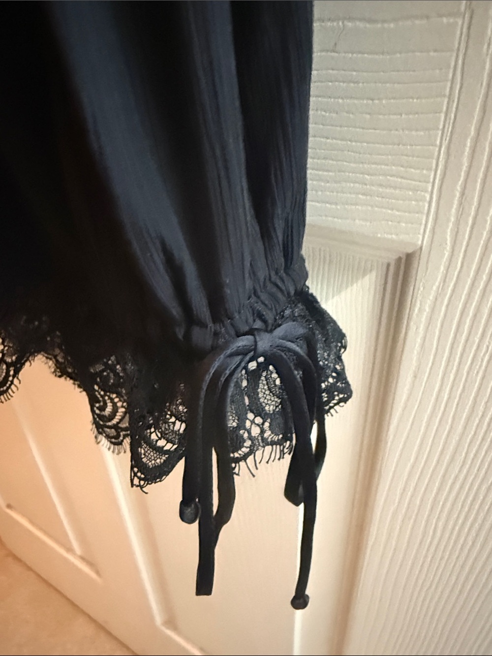 White House Black Market Black Lace-Trim Peasant Top - Picture 4 of 9